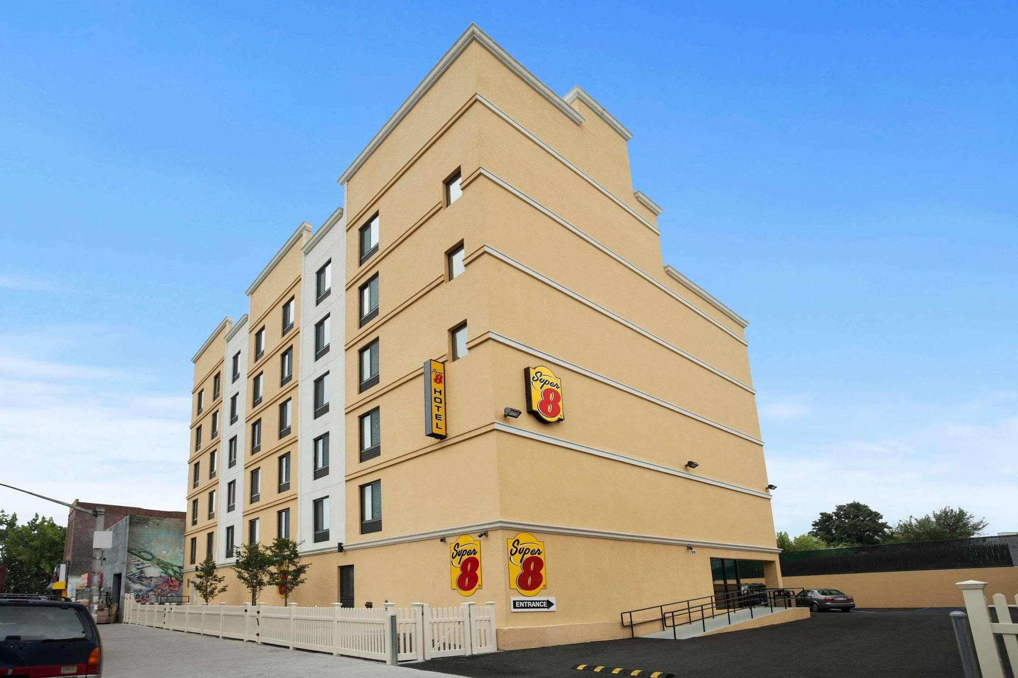 Super 8 Bronx Hotel New York Exterior foto